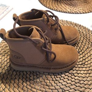 Ugg boys boots size 11